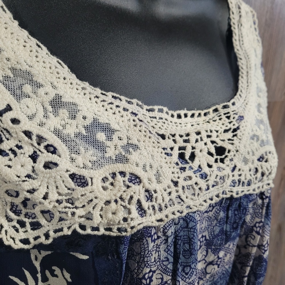 Bila Sheer Boho Peasant Blouse Size L Blue Crochet Neck 3/4 Slv Lightweight - Picture 4 of 13